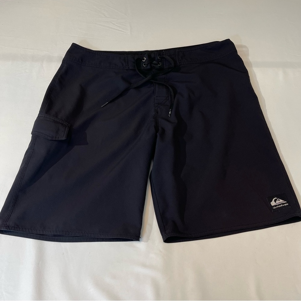 Quik Silver, men’s shorts, Sz 36 , black , good condition, preowned